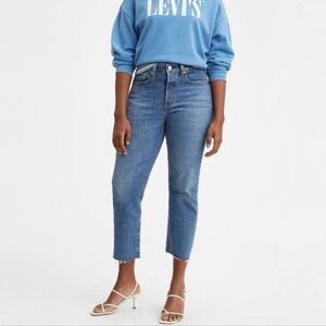 Levi's Classic Blue Cropped Jeans